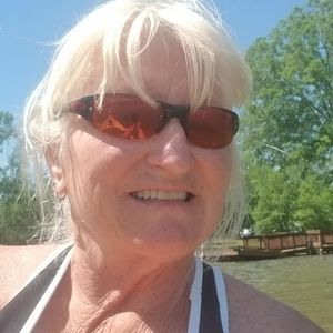 Meet your Posher, Sandy